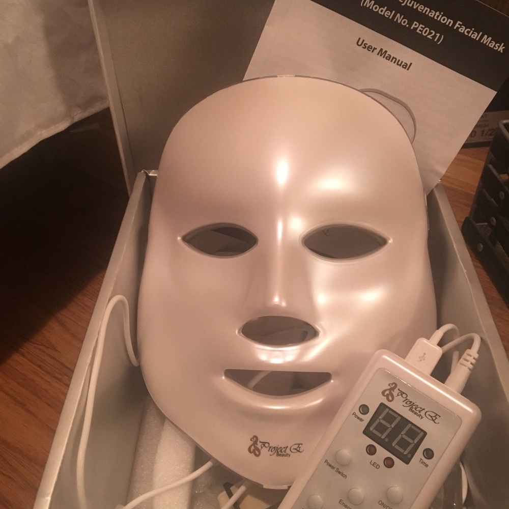 Project Beauty photon LED Rejuvenation facial mask